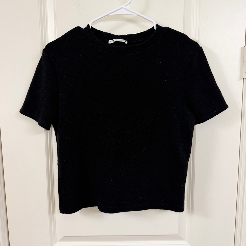 Zara Classic Black Short Sleeve Sweater